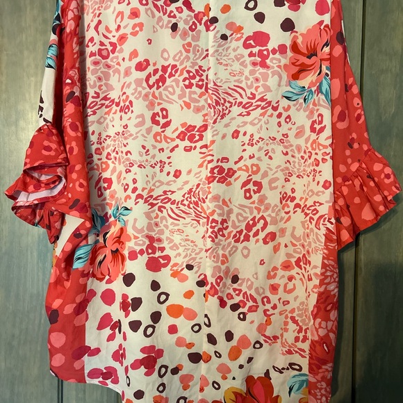 Umgee Multicolor Patterned Top - Picture 2 of 3